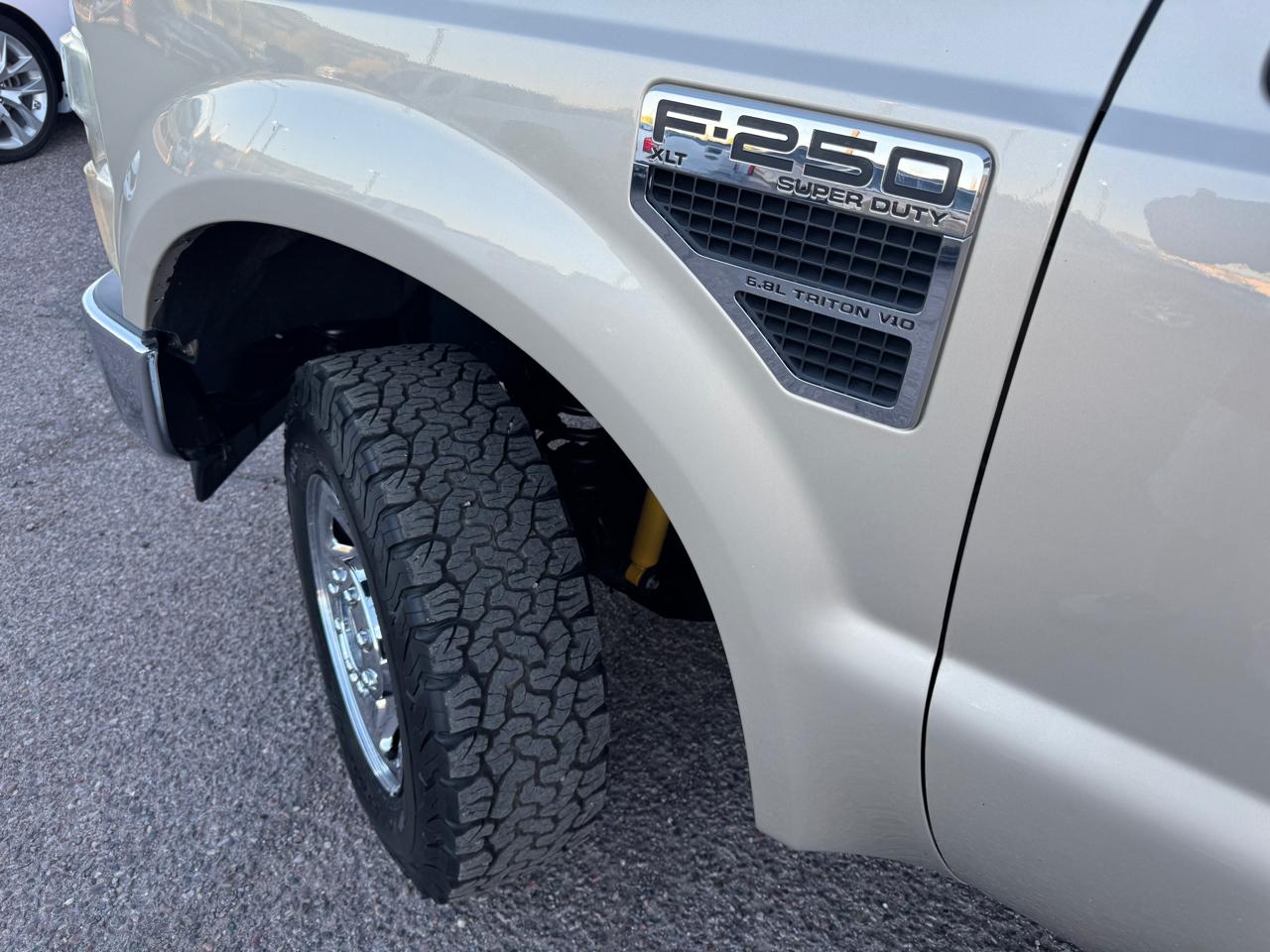 Ford Super Duty F-250 SRW 4WD Crew Cab 156" XLT 2009