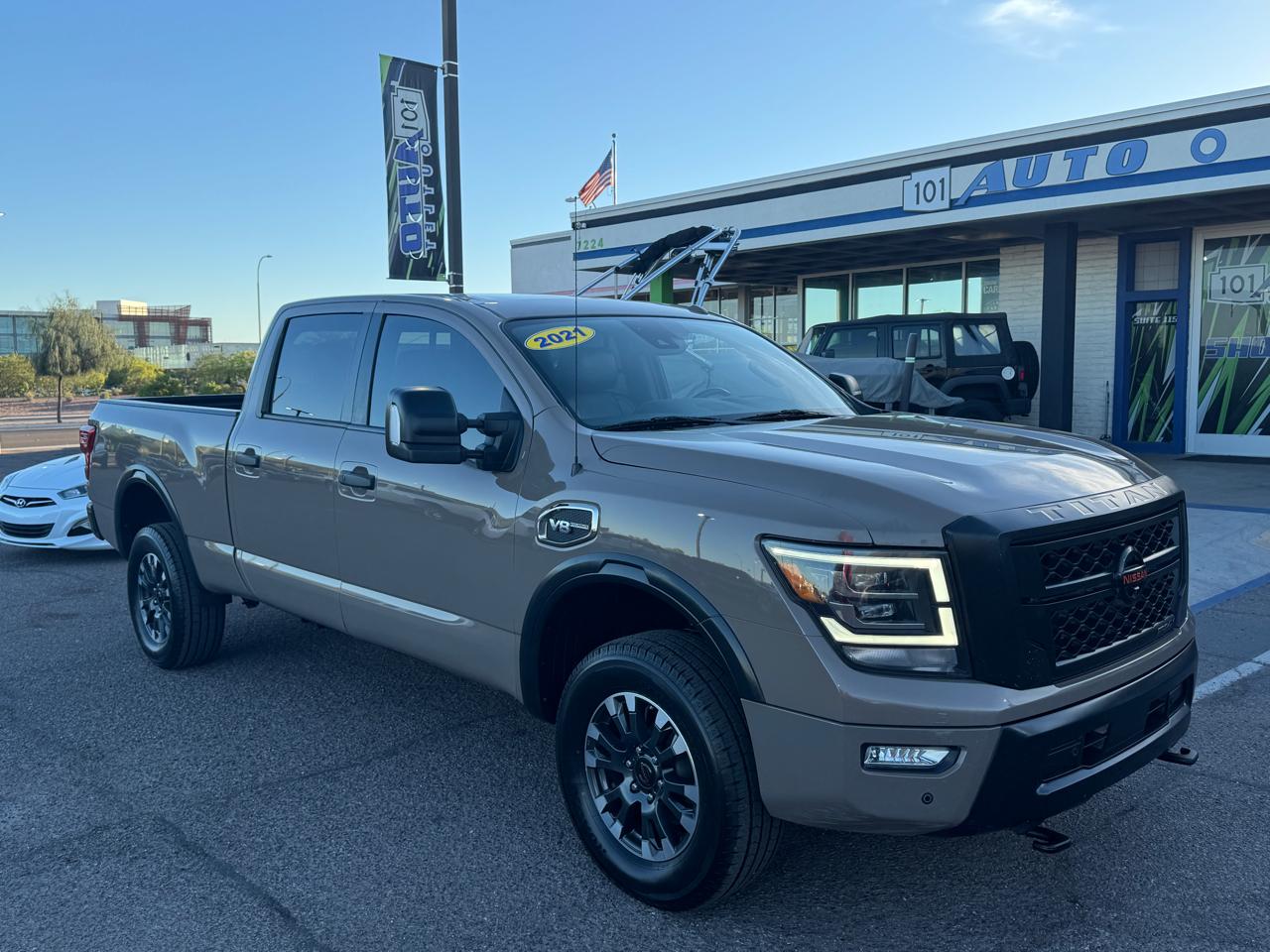 Nissan Titan XD 4x4 Crew Cab PRO-4X 2021