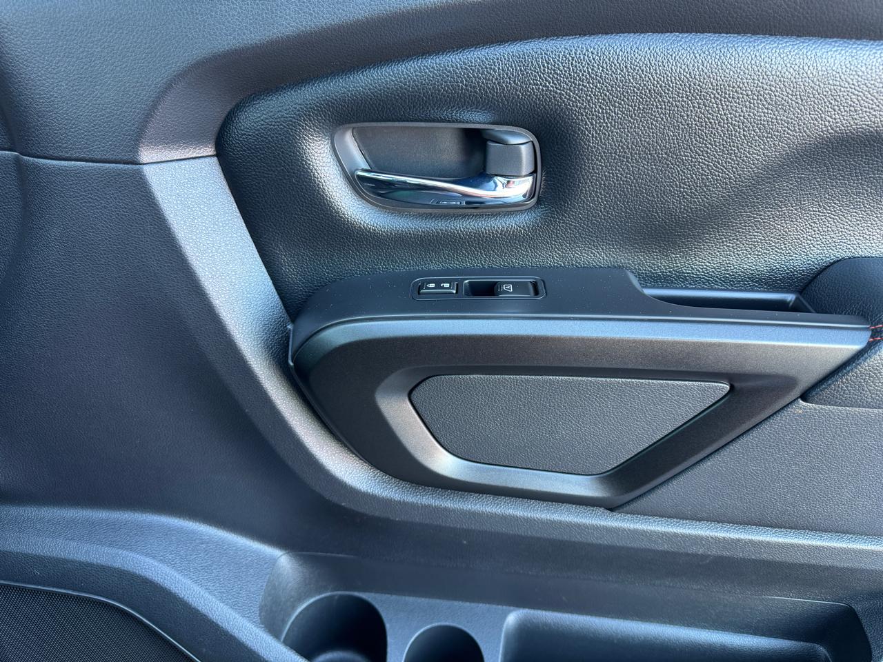 Nissan Titan XD 4x4 Crew Cab PRO-4X 2021