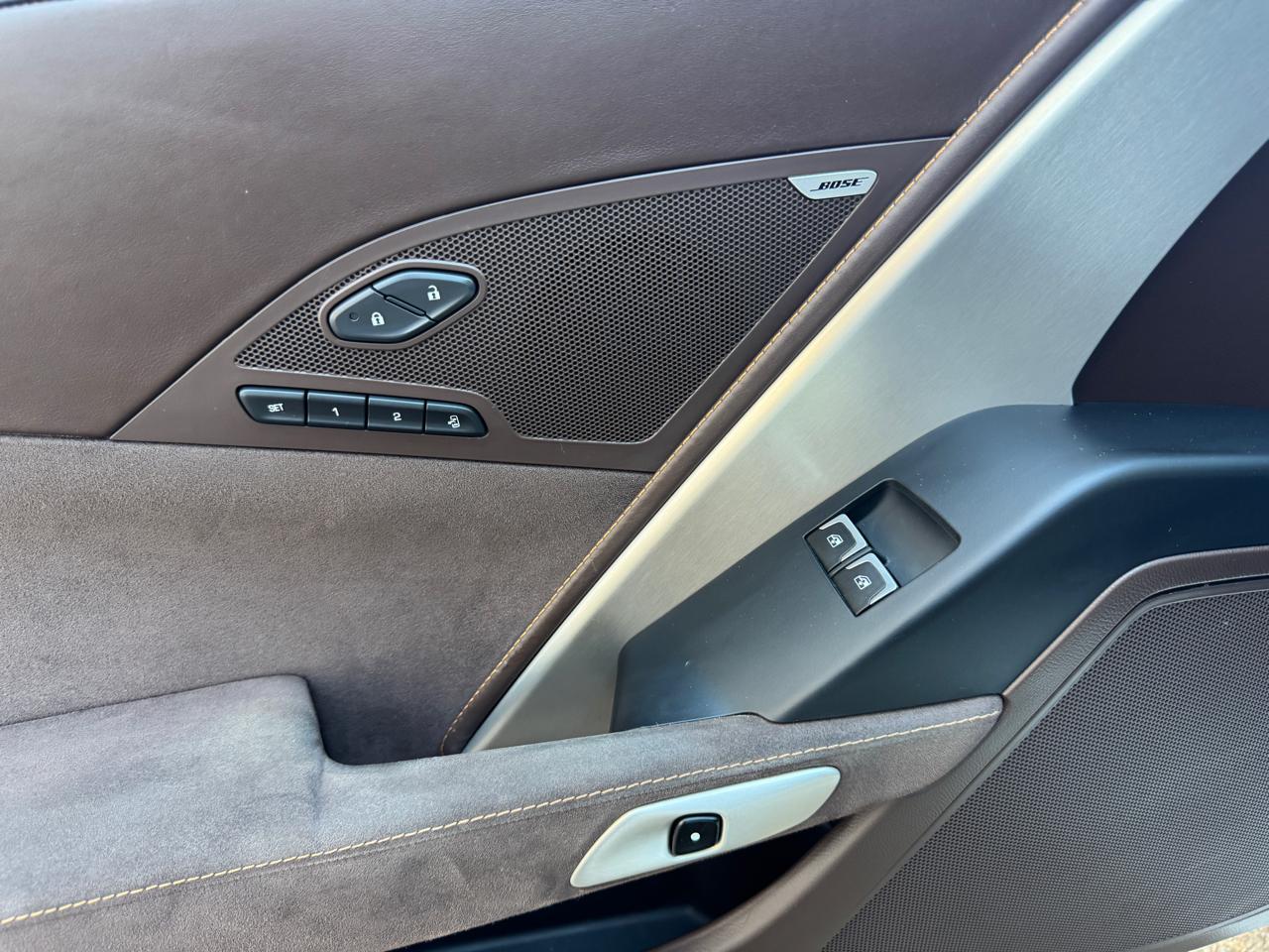 Chevrolet Corvette 2dr Stingray Z51 Cpe w/3LT 2016