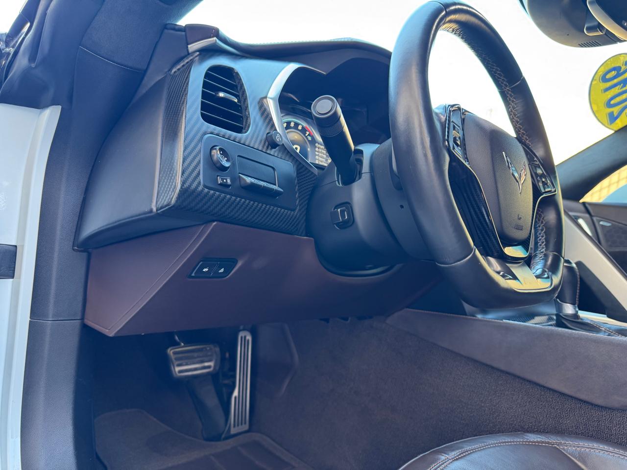 Chevrolet Corvette 2dr Stingray Z51 Cpe w/3LT 2016