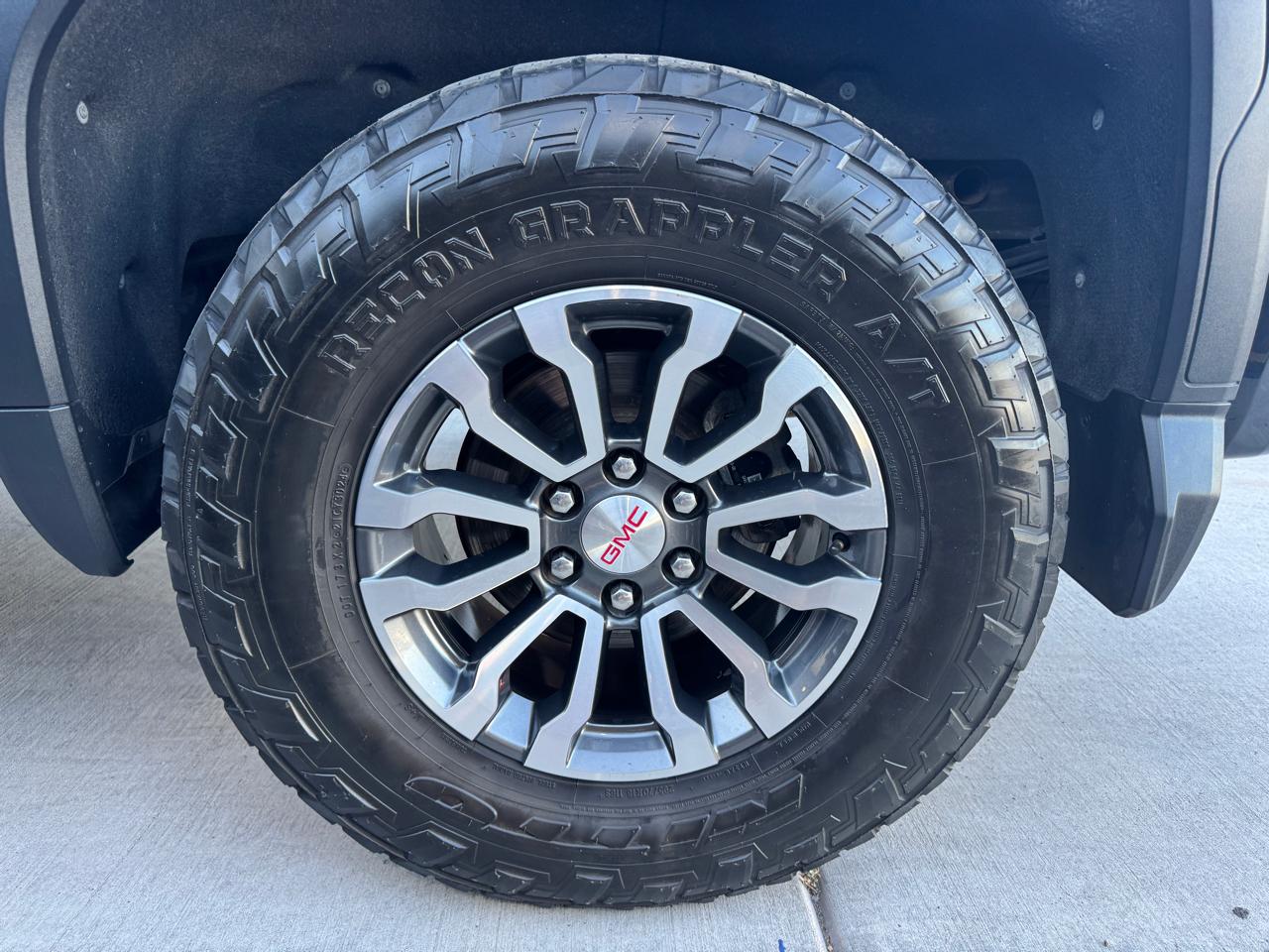 GMC Sierra 1500 4WD Crew Cab 157" AT4 2020