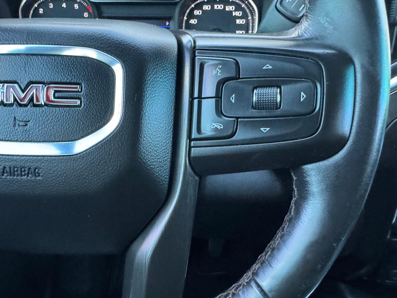 GMC Sierra 1500 4WD Crew Cab 157" AT4 2020