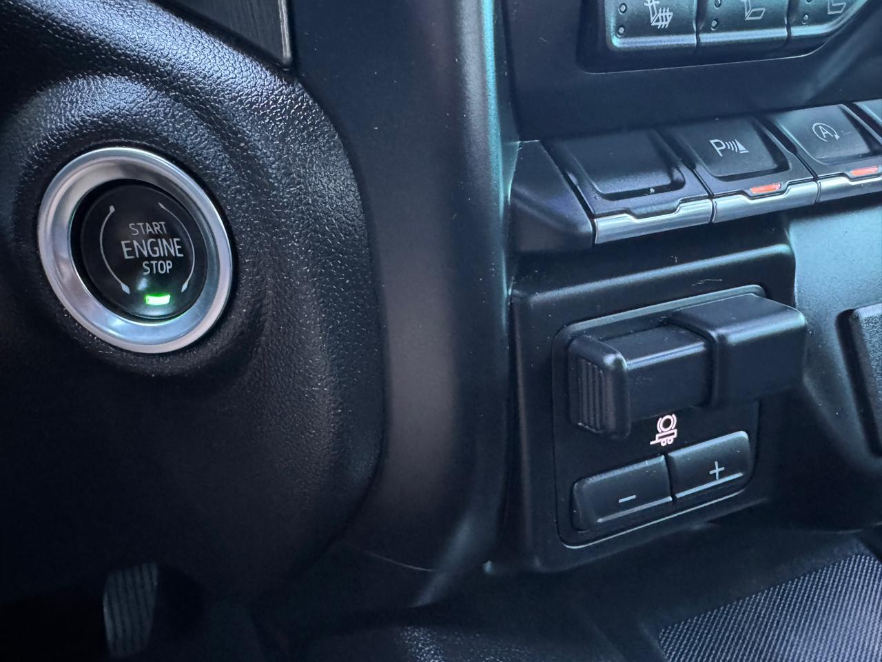 GMC Sierra 1500 4WD Crew Cab 157" AT4 2020