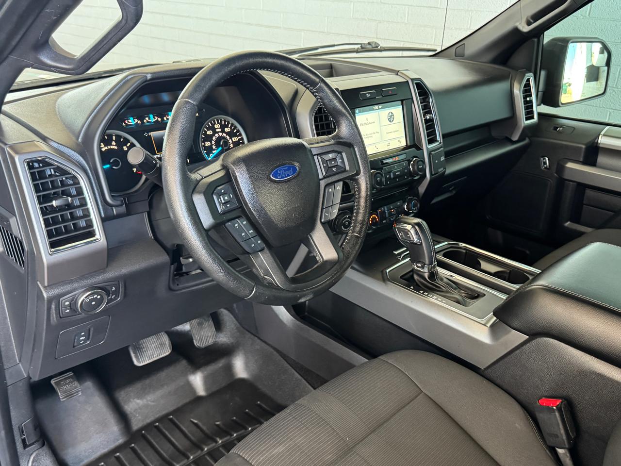 Ford F-150 2WD SuperCrew 157" XLT 2016