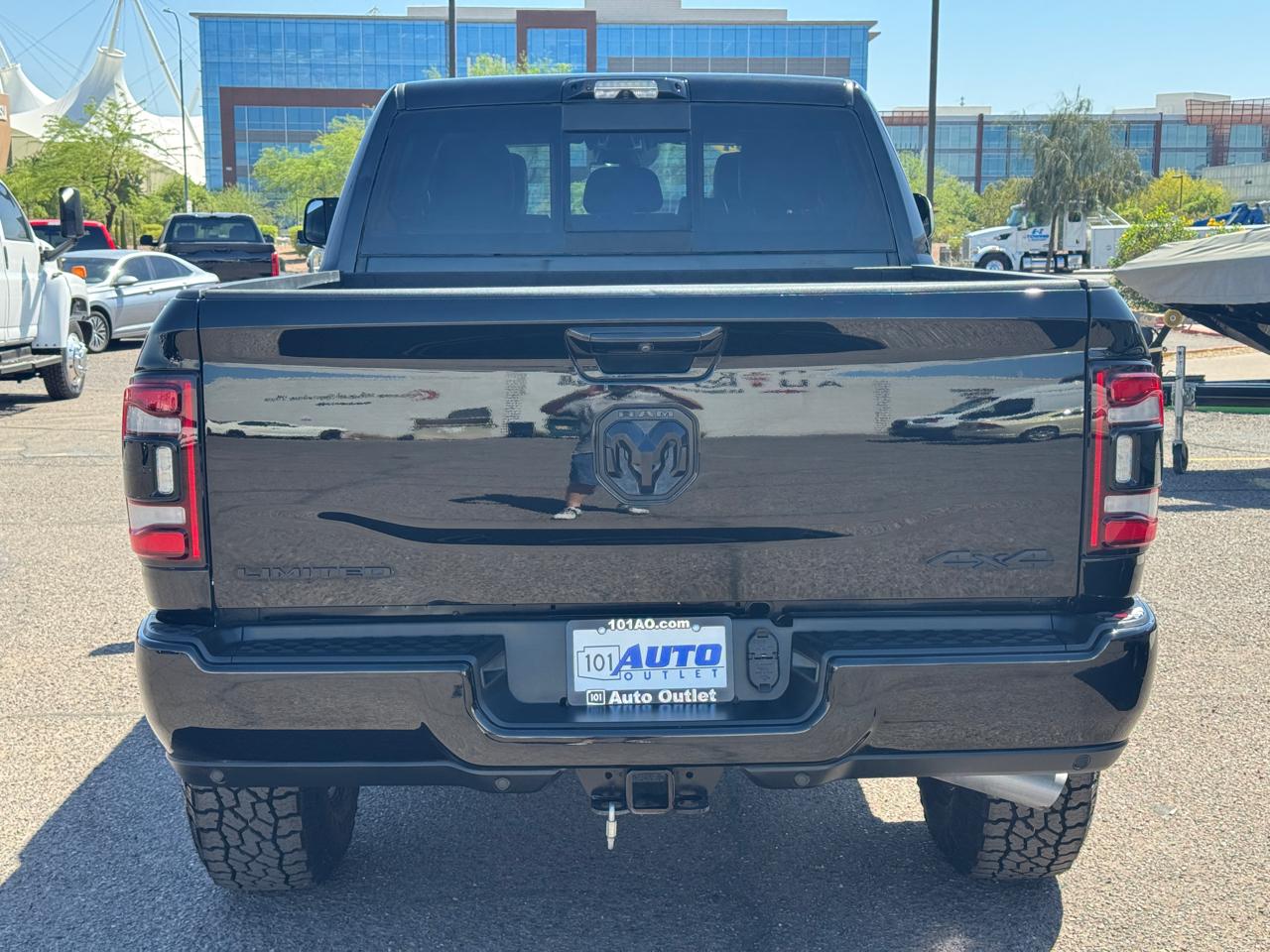 RAM 3500 Limited 4x4 Mega Cab 6'4" Box 2021