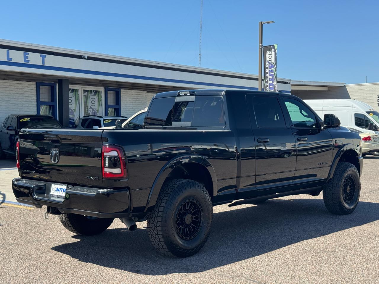 RAM 3500 Limited 4x4 Mega Cab 6'4" Box 2021