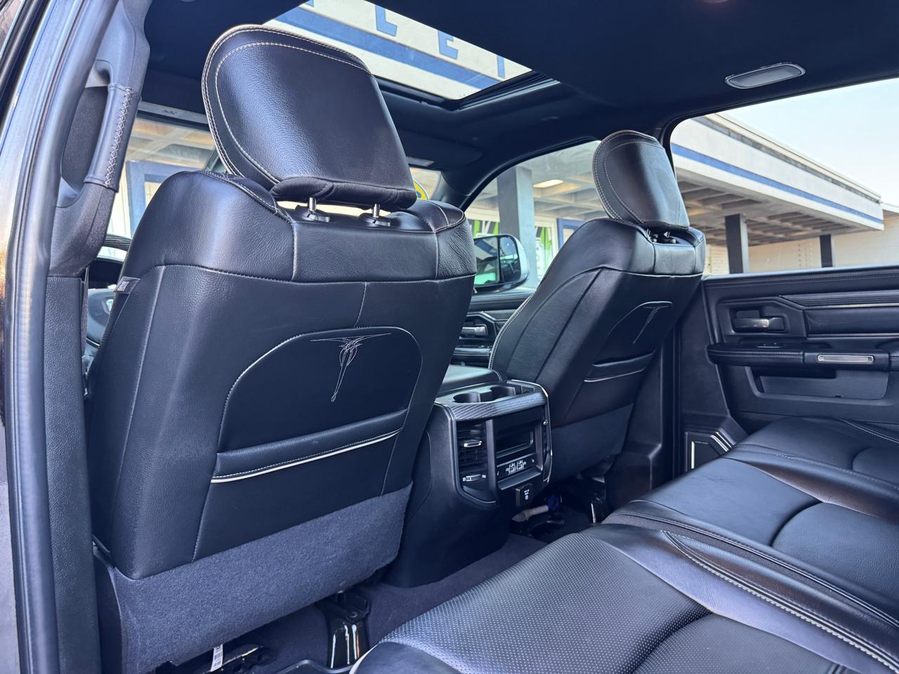 RAM 3500 Limited 4x4 Mega Cab 6'4" Box 2021