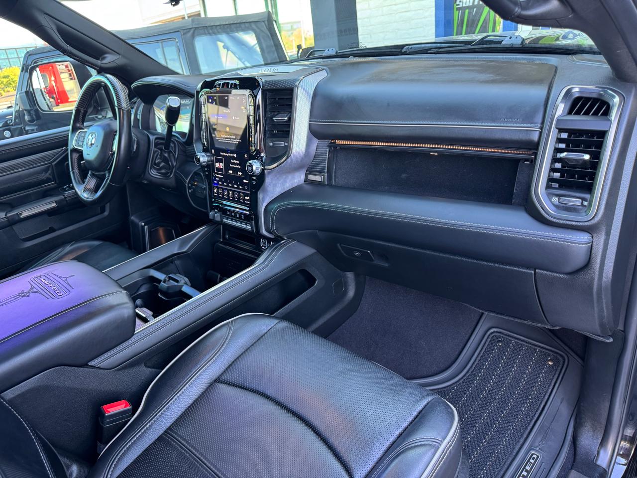 RAM 3500 Limited 4x4 Mega Cab 6'4" Box 2021