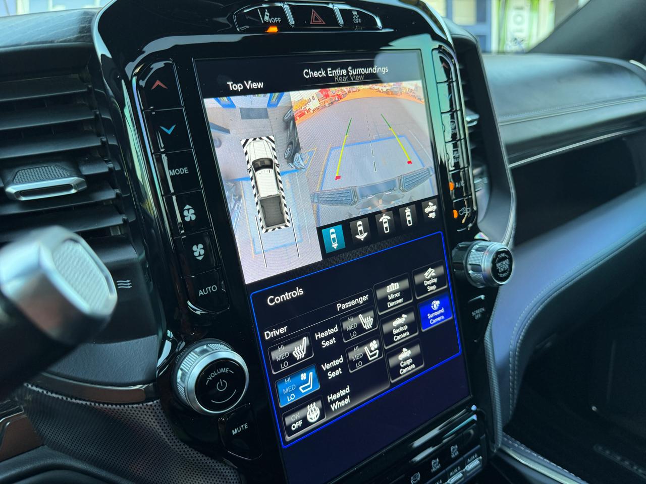 RAM 3500 Limited 4x4 Mega Cab 6'4" Box 2021