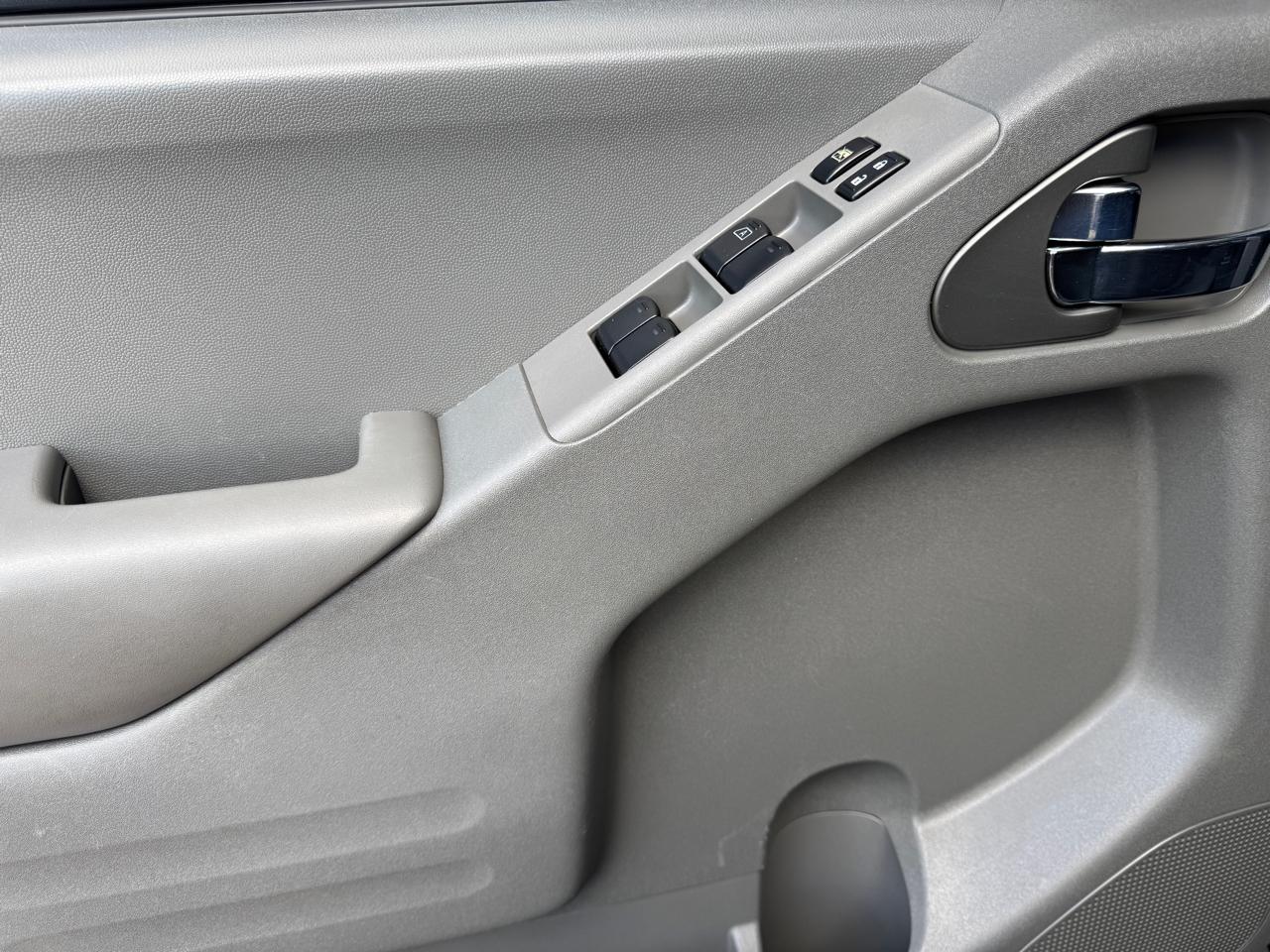 Nissan Frontier Crew Cab 4x4 SV Auto 2020