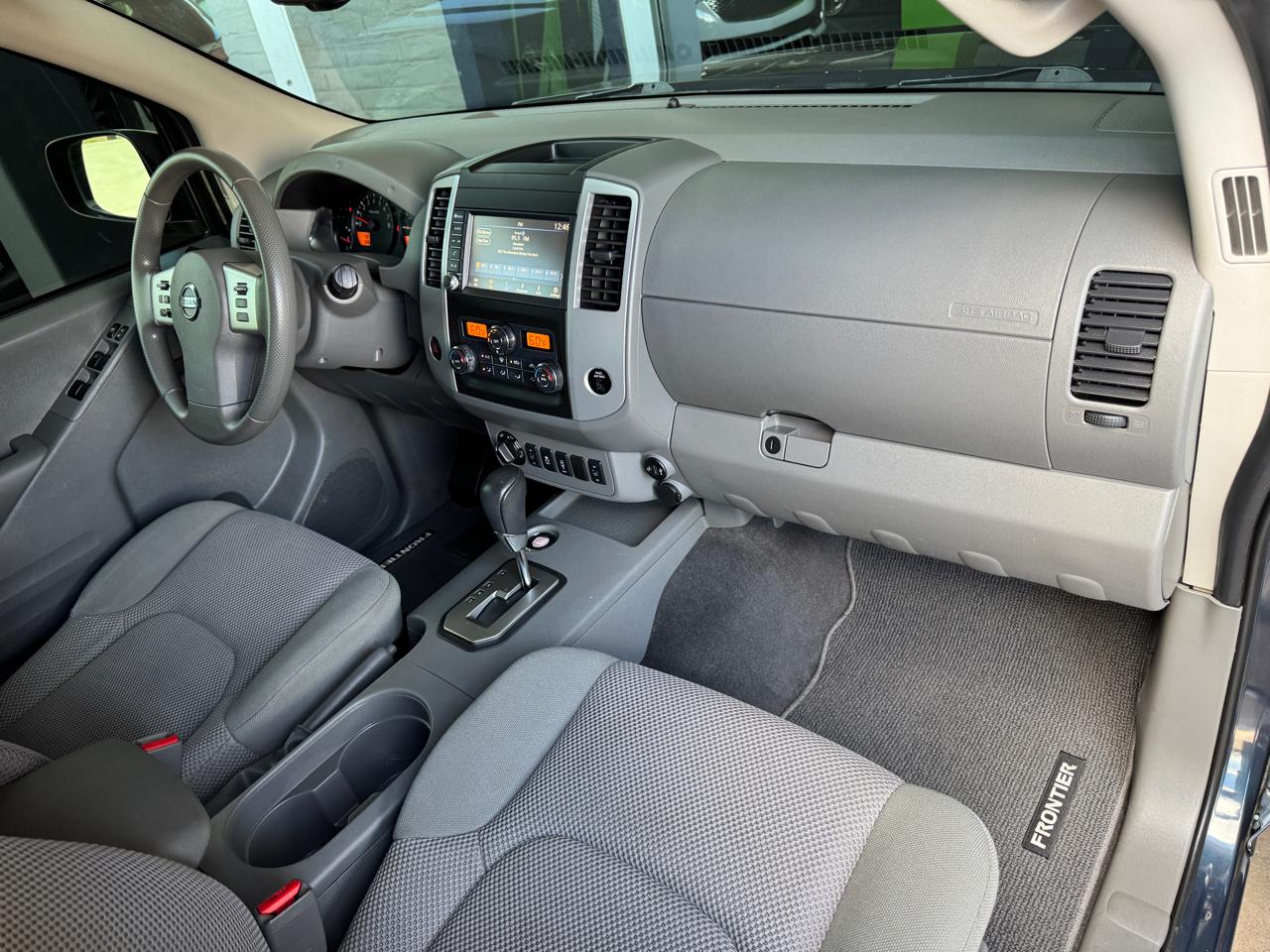 Nissan Frontier Crew Cab 4x4 SV Auto 2020