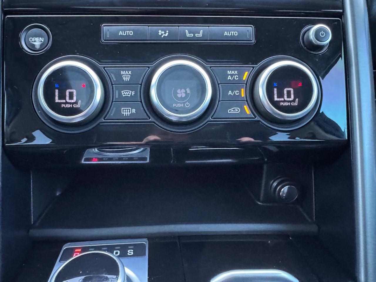 Land Rover Discovery First Edition V6 Supercharged 2017