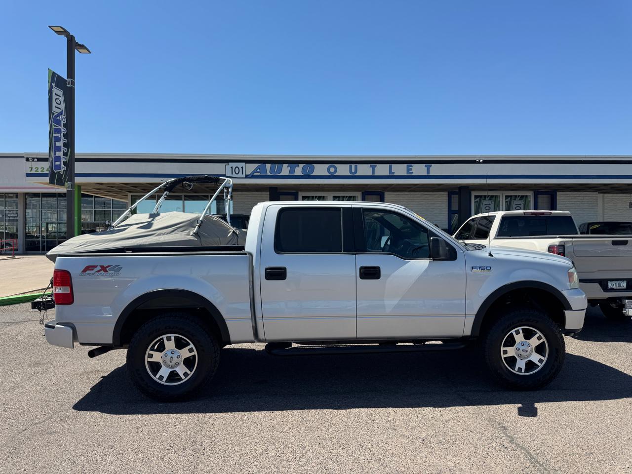 Ford F-150 SuperCrew 139" XLT 4WD 2004