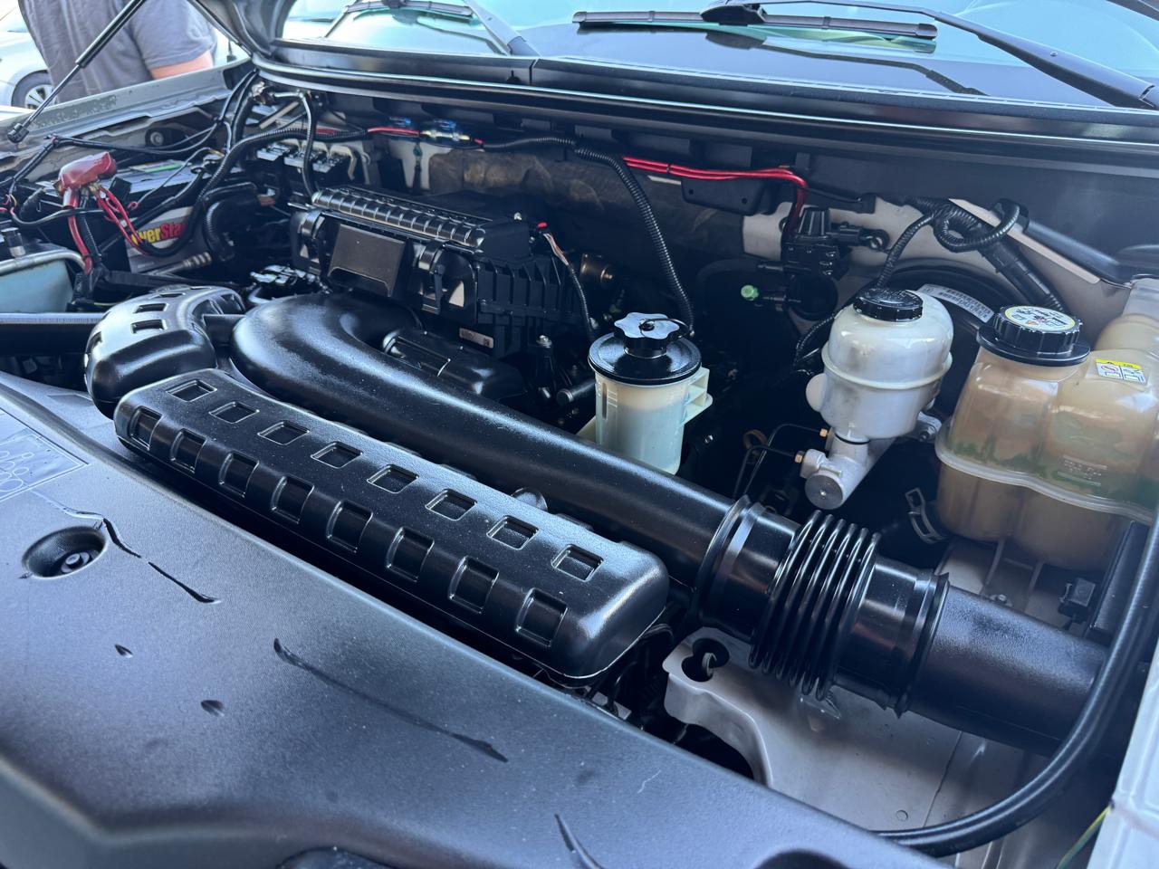 Ford F-150 SuperCrew 139" XLT 4WD 2004