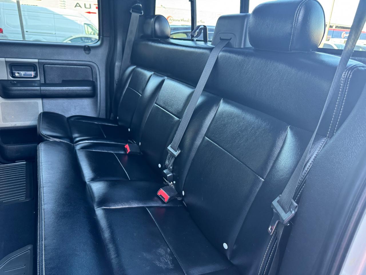 Ford F-150 SuperCrew 139" XLT 4WD 2004