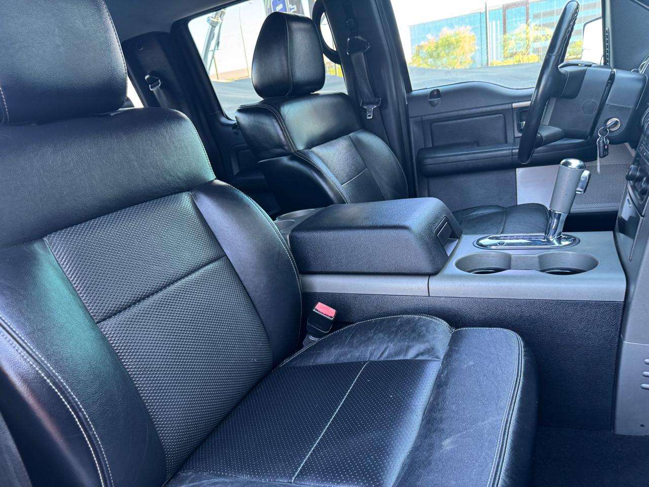 Ford F-150 SuperCrew 139" XLT 4WD 2004