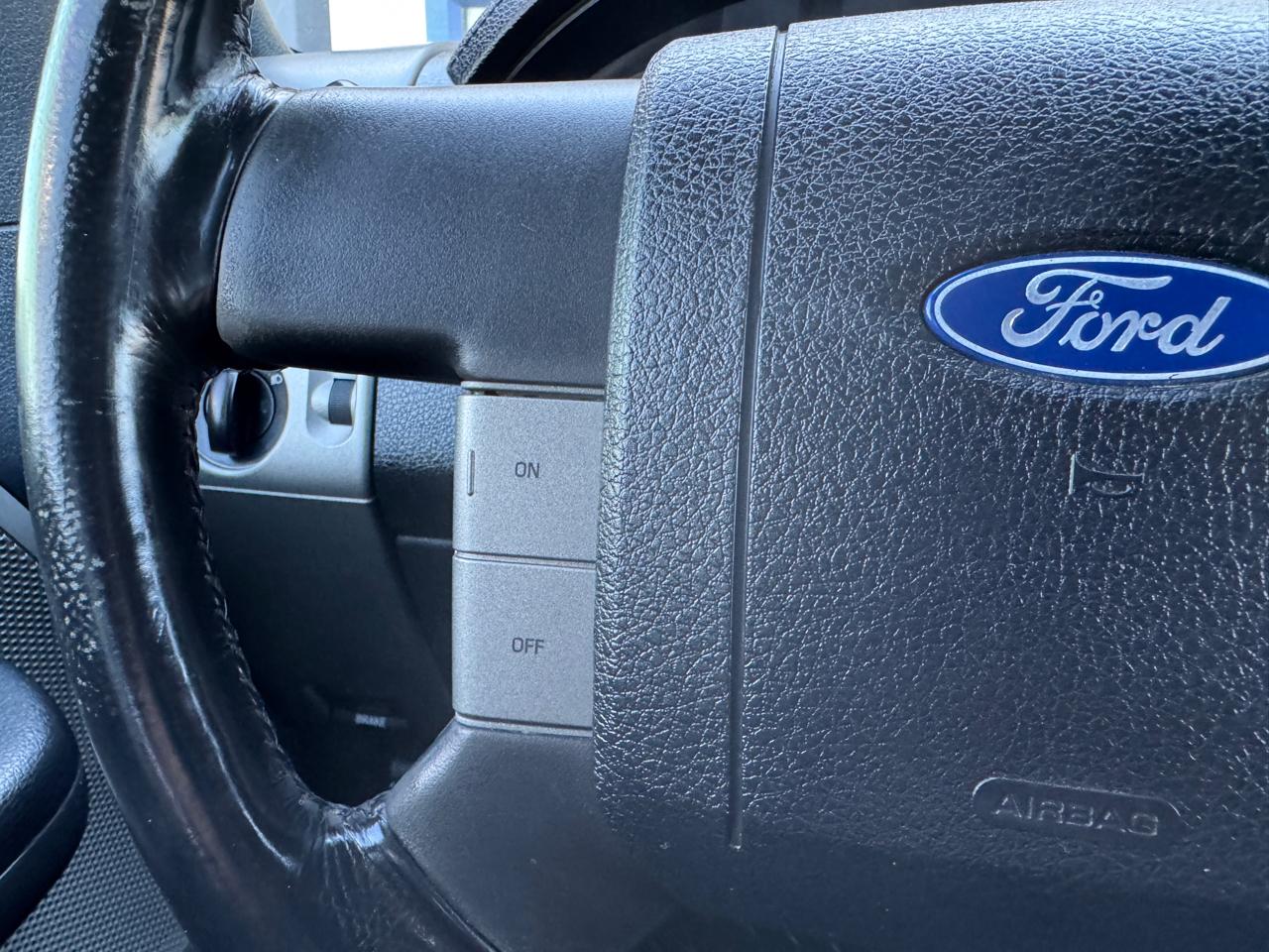 Ford F-150 SuperCrew 139" XLT 4WD 2004