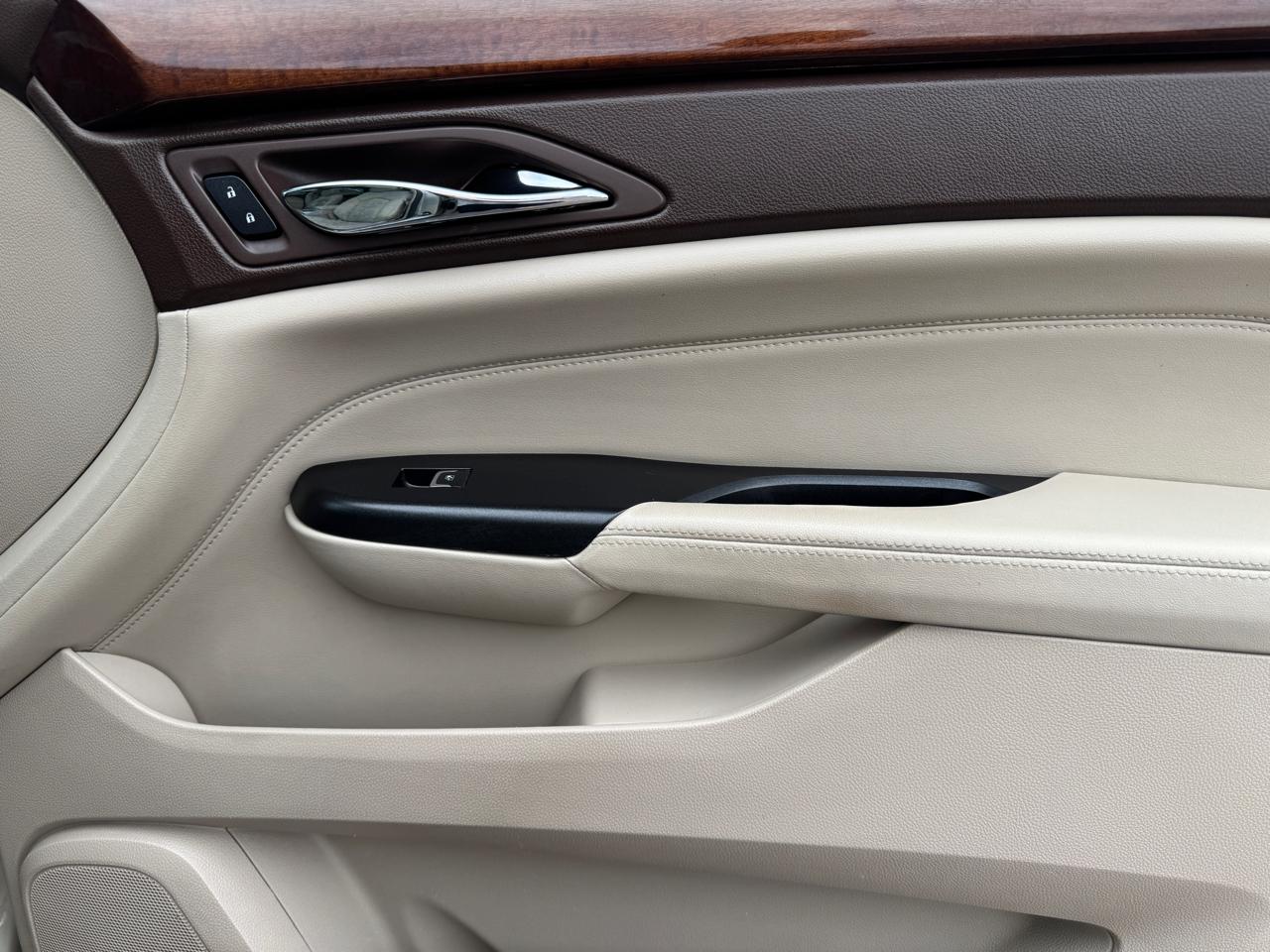 Cadillac SRX FWD 4dr Luxury Collection 2015