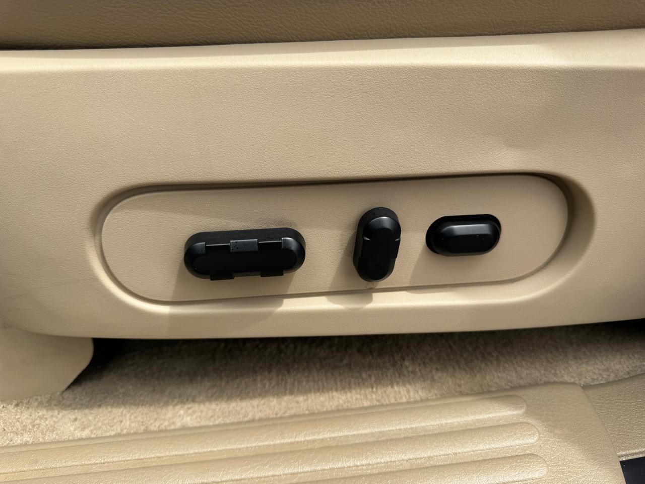 Ford Explorer 2WD 4dr V8 Eddie Bauer 2007