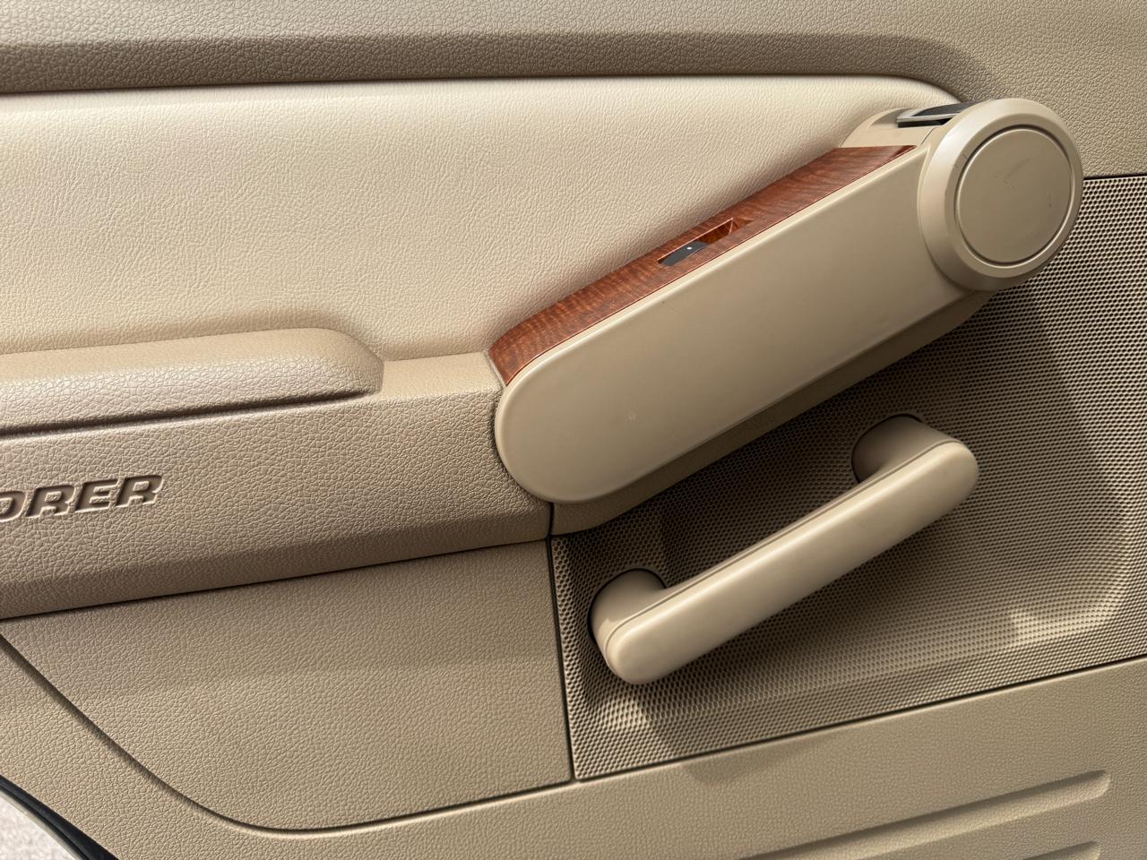 Ford Explorer 2WD 4dr V8 Eddie Bauer 2007