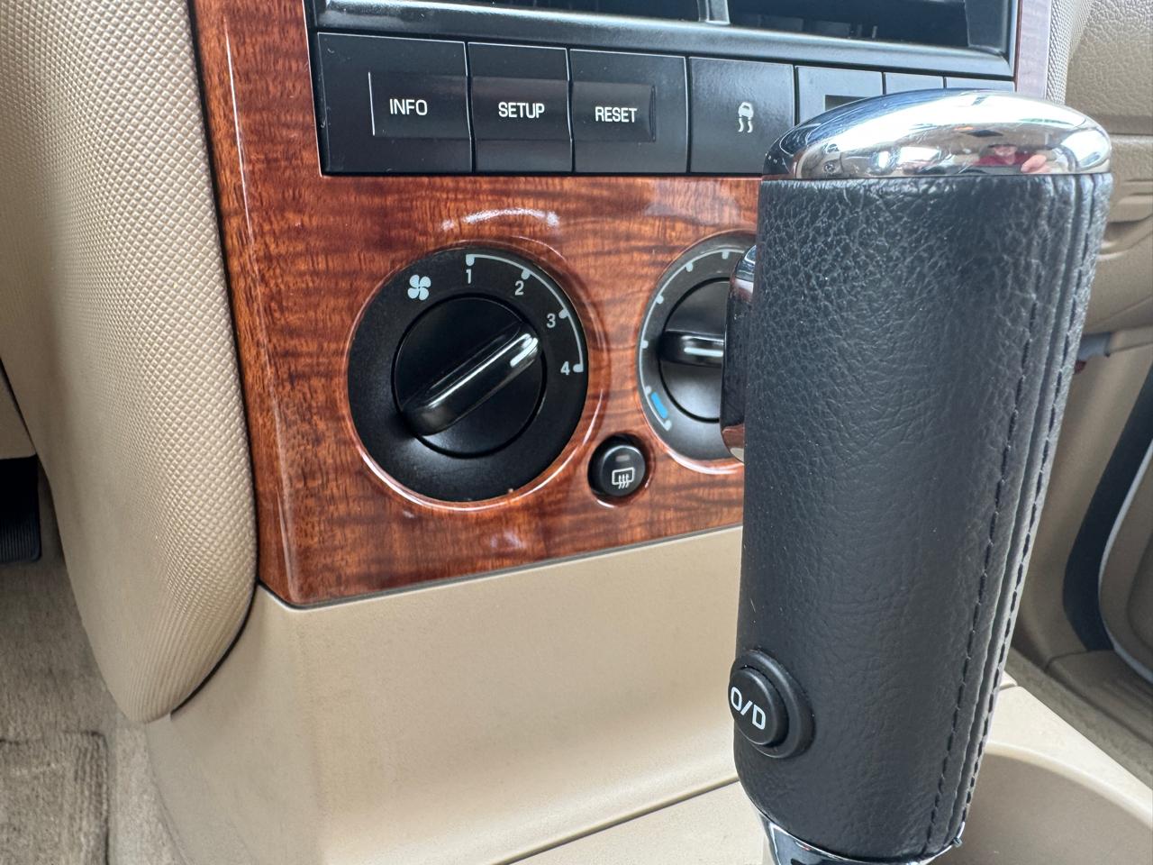 Ford Explorer 2WD 4dr V8 Eddie Bauer 2007