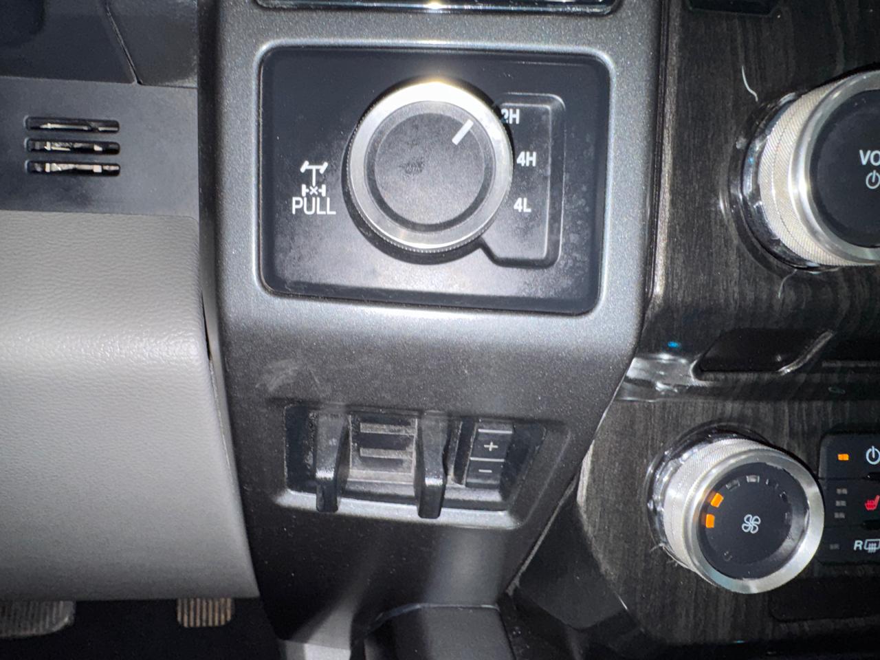 Ford Super Duty F-250 SRW XL 4WD Crew Cab 6.75' Box 2020