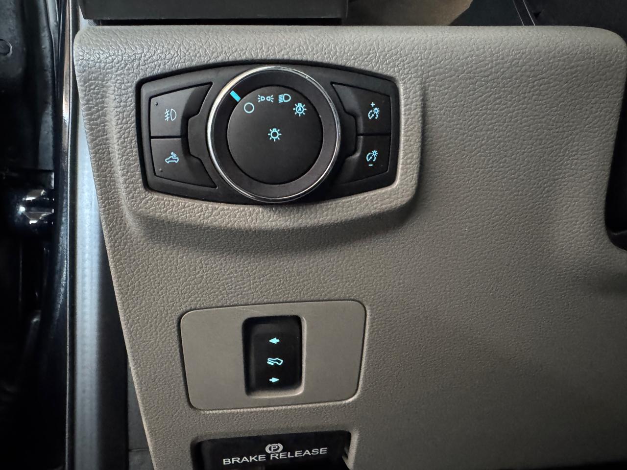 Ford Super Duty F-250 SRW XL 4WD Crew Cab 6.75' Box 2020