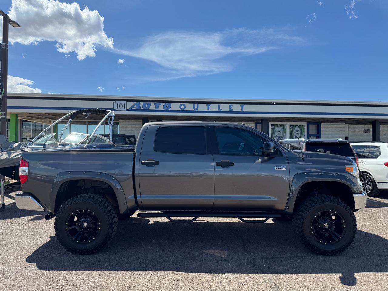 Toyota Tundra 2WD Truck CrewMax 5.7L V8 6-Spd AT SR5 (Natl) 2015