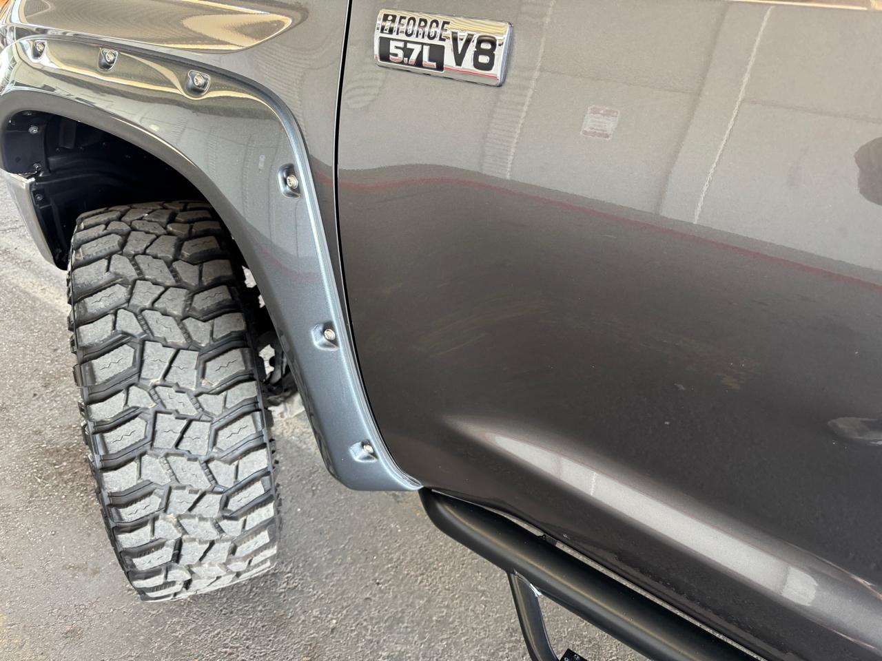 Toyota Tundra 2WD Truck CrewMax 5.7L V8 6-Spd AT SR5 (Natl) 2015