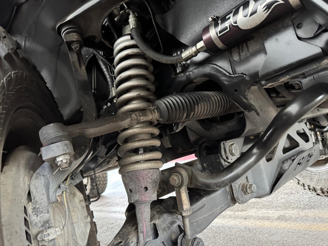 Toyota Tundra 2WD Truck CrewMax 5.7L V8 6-Spd AT SR5 (Natl) 2015