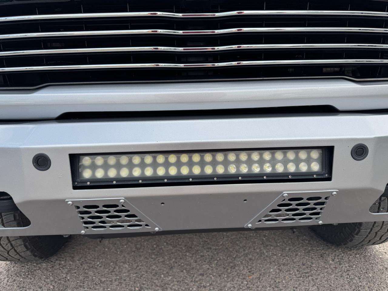 RAM 2500 Laramie 4x4 Crew Cab 6'4" Box 2020