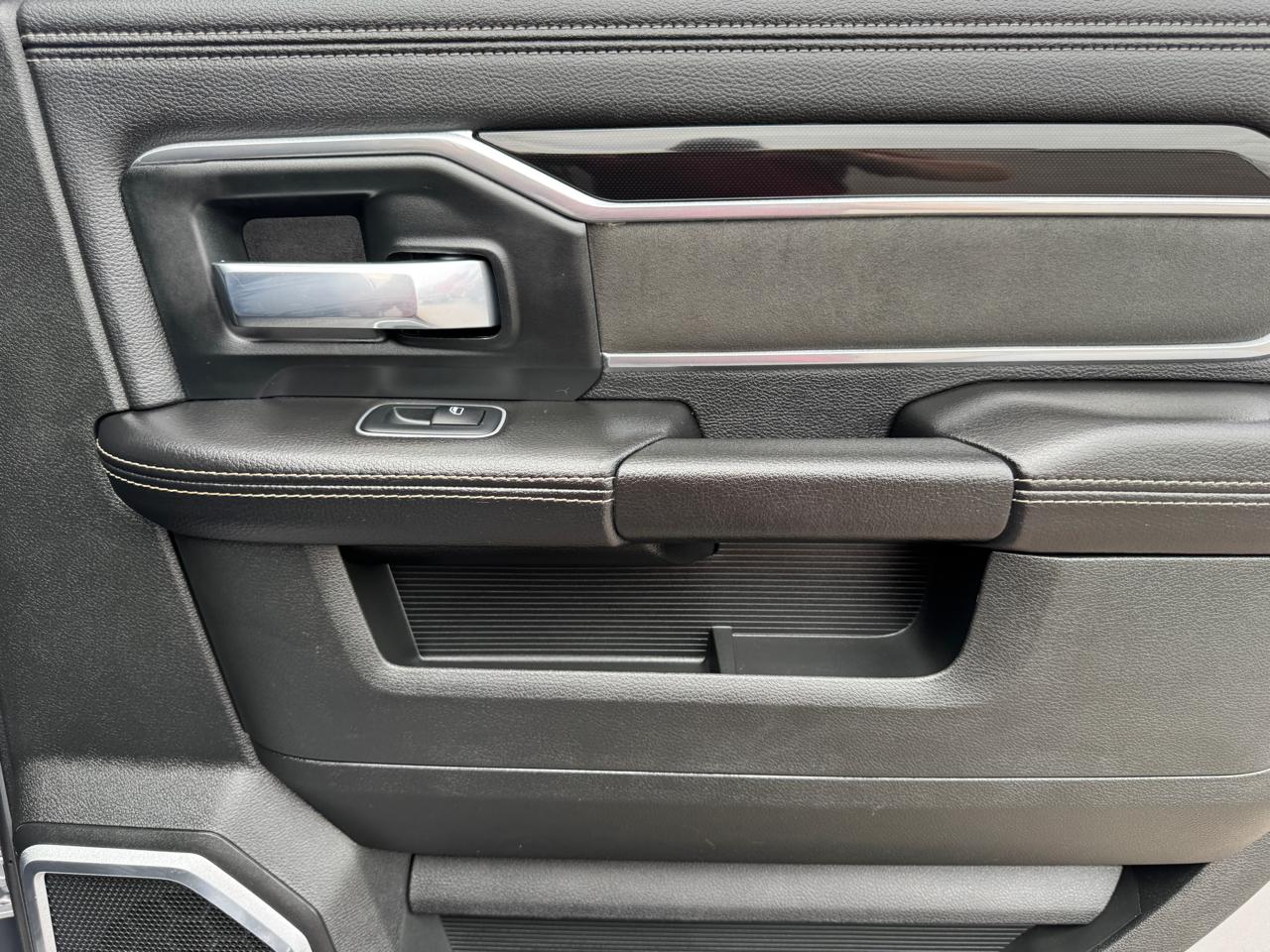 RAM 2500 Laramie 4x4 Crew Cab 6'4" Box 2020