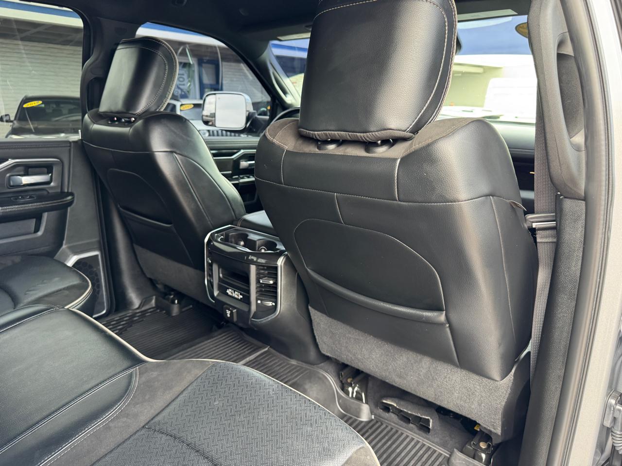 RAM 2500 Laramie 4x4 Crew Cab 6'4" Box 2020