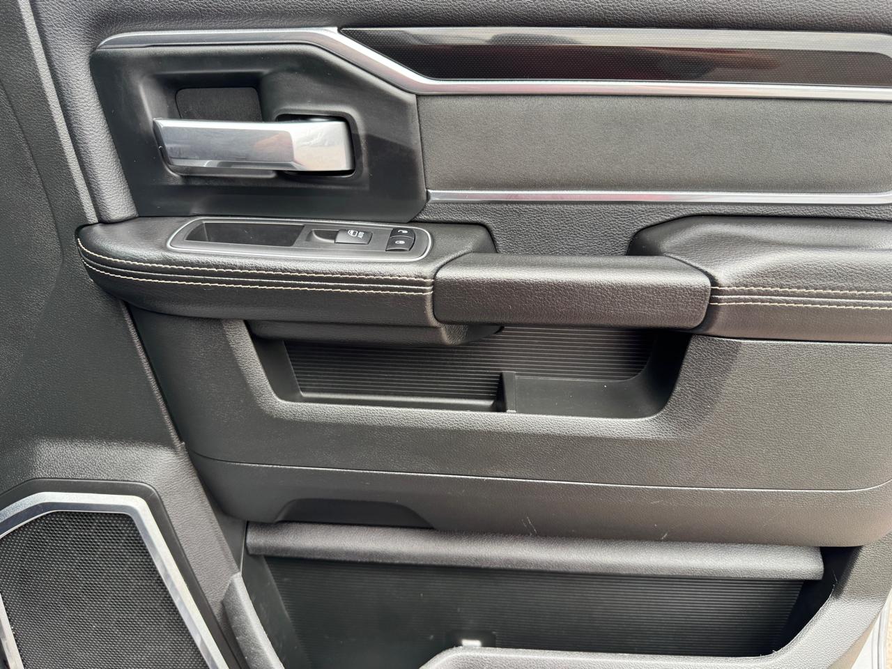 RAM 2500 Laramie 4x4 Crew Cab 6'4" Box 2020