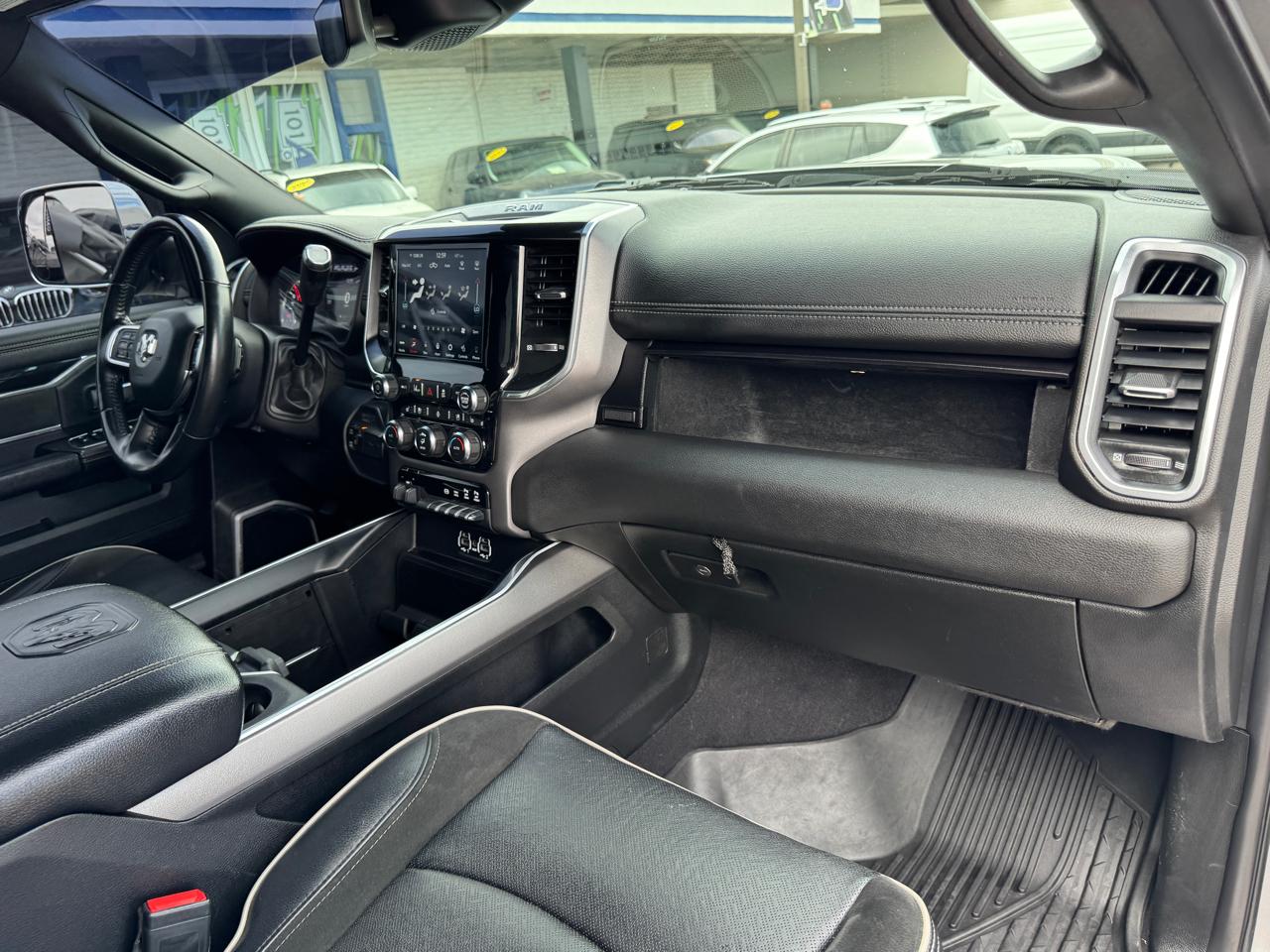 RAM 2500 Laramie 4x4 Crew Cab 6'4" Box 2020