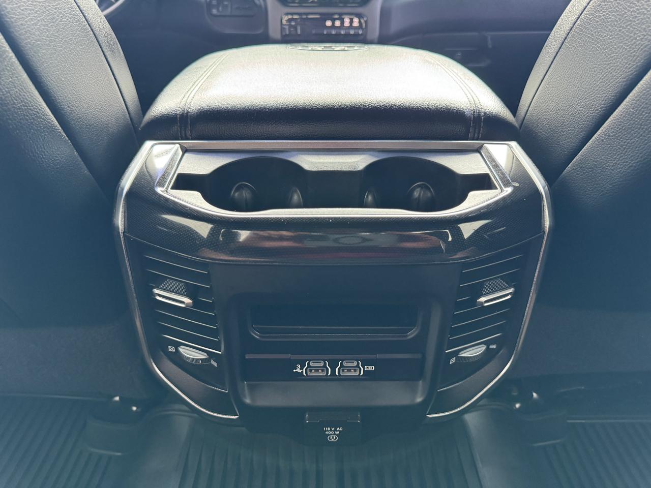 RAM 2500 Laramie 4x4 Crew Cab 6'4" Box 2020