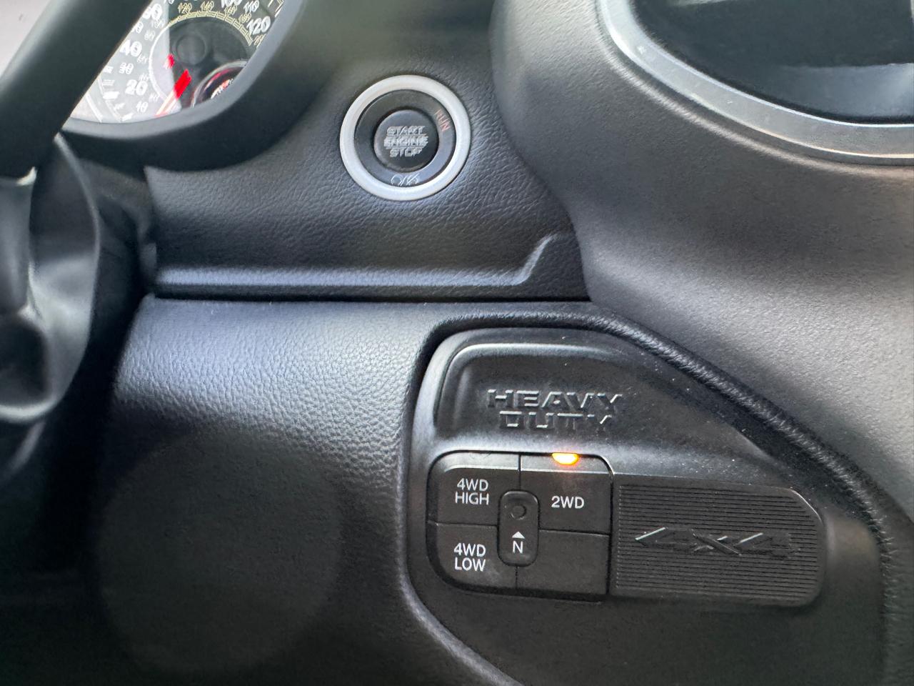 RAM 2500 Laramie 4x4 Crew Cab 6'4" Box 2020