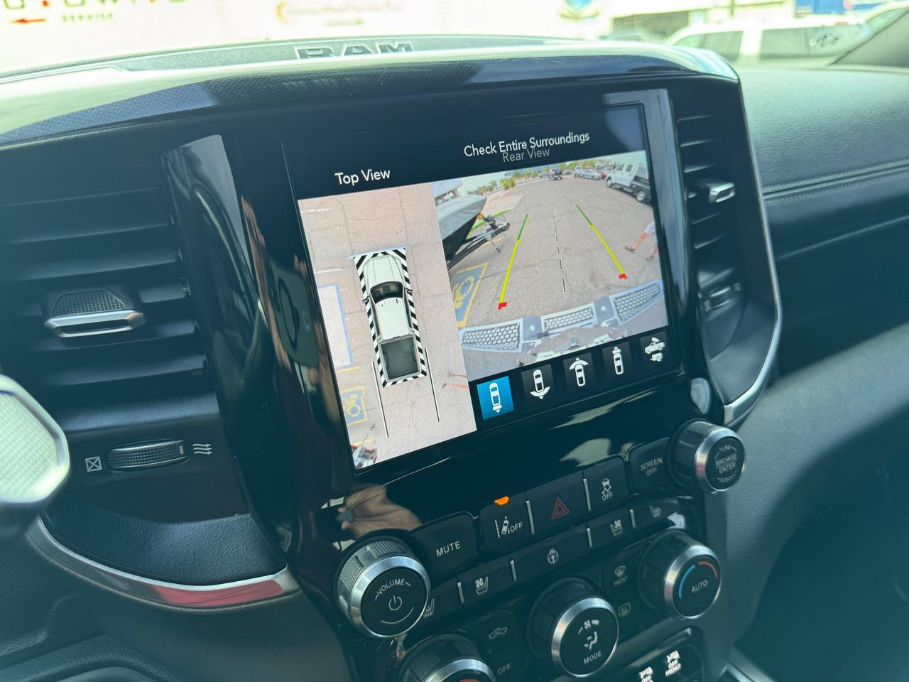 RAM 2500 Laramie 4x4 Crew Cab 6'4" Box 2020