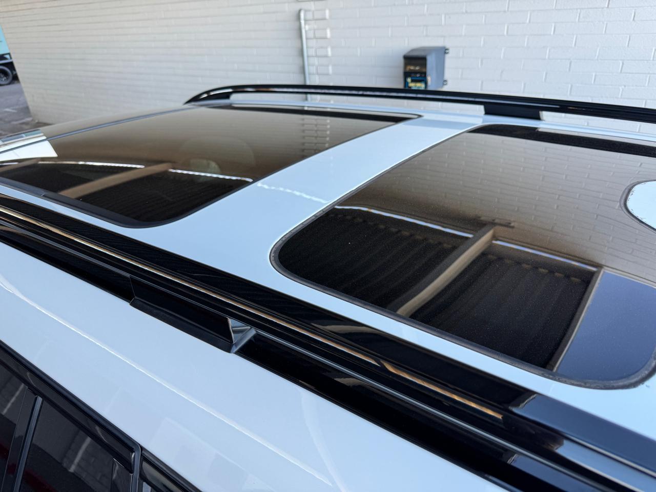 BMW X7 M50i Sports Activity Vehicle 2021