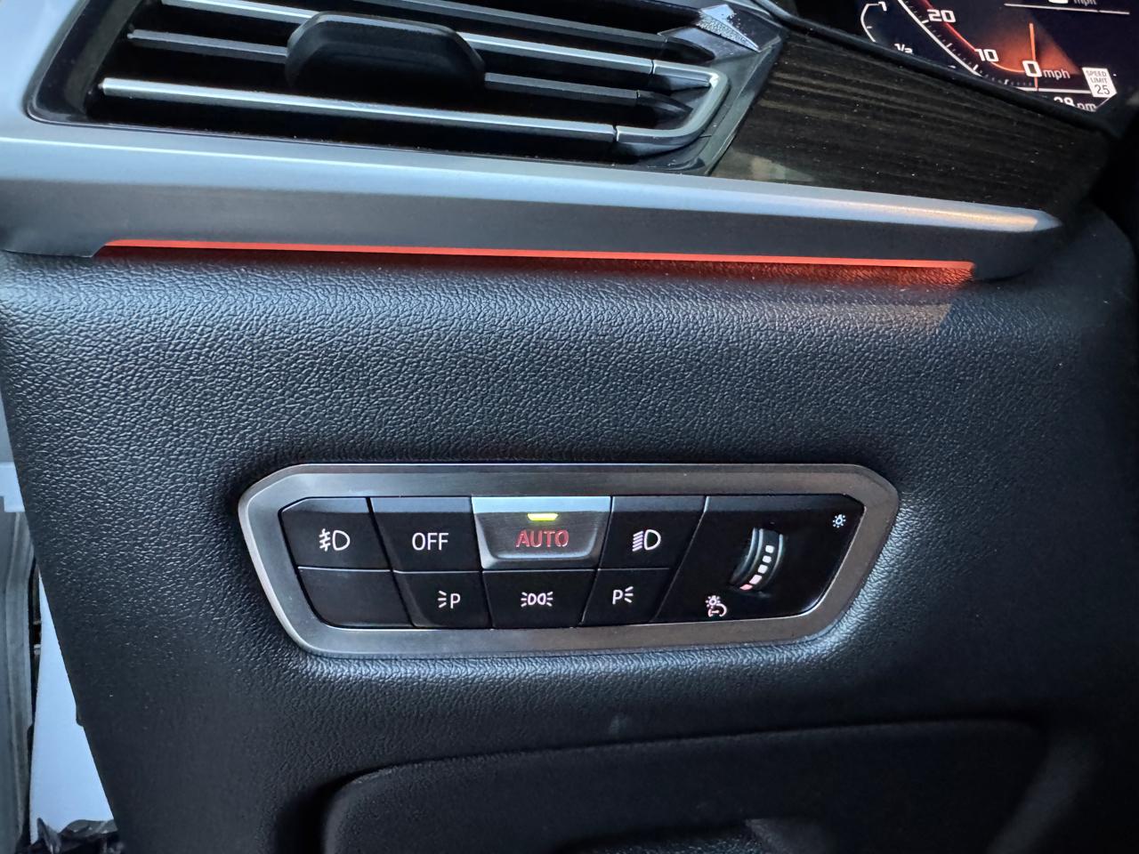 BMW X7 M50i Sports Activity Vehicle 2021