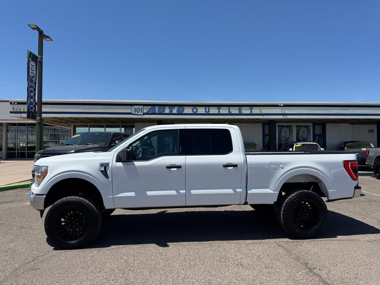 Ford F-150 XLT 4WD SuperCrew 5.5' Box 2022