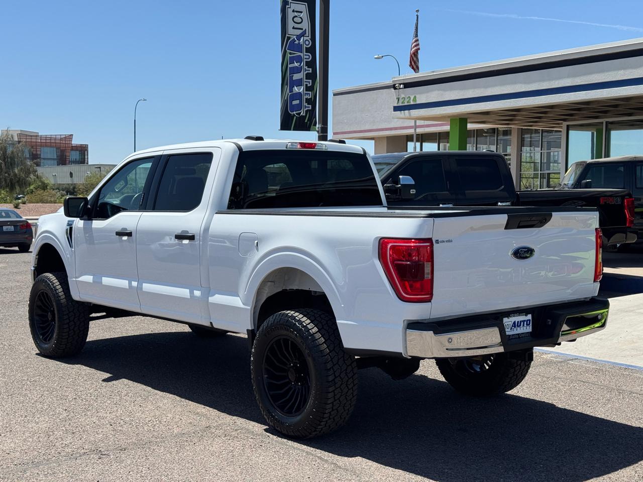 Ford F-150 XLT 4WD SuperCrew 5.5' Box 2022
