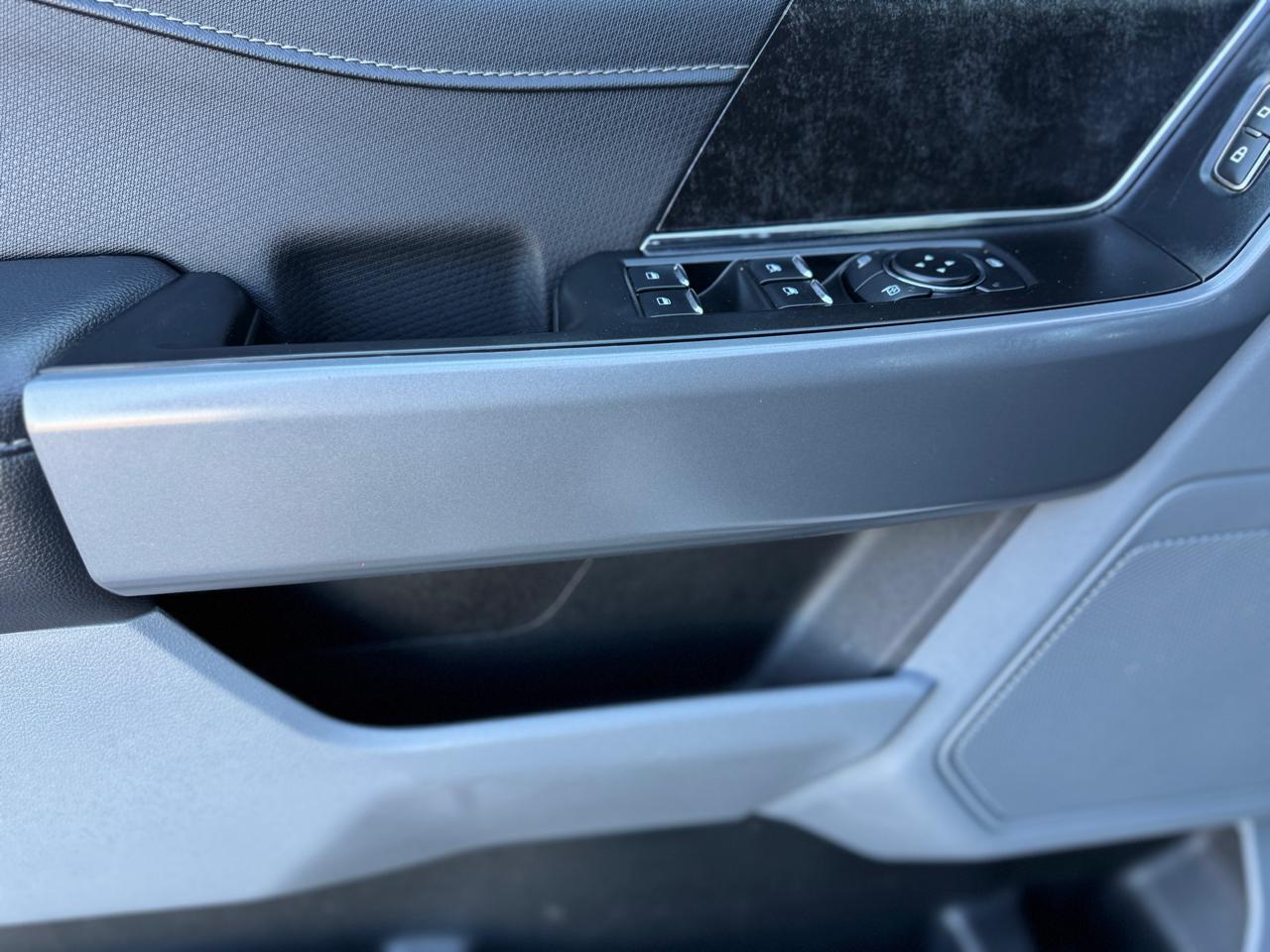 Ford F-150 XLT 4WD SuperCrew 5.5' Box 2023