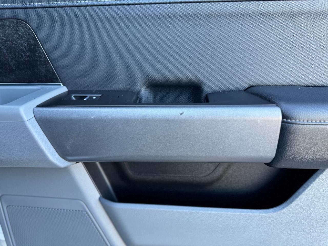 Ford F-150 XLT 4WD SuperCrew 5.5' Box 2023