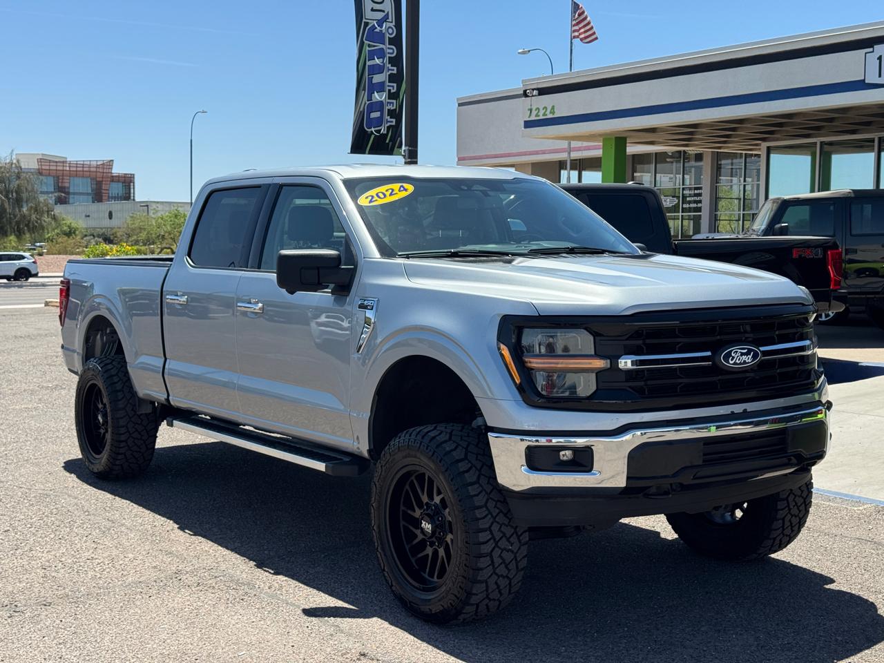 Ford F-150 XLT 4WD SuperCrew 5.5' Box 2024