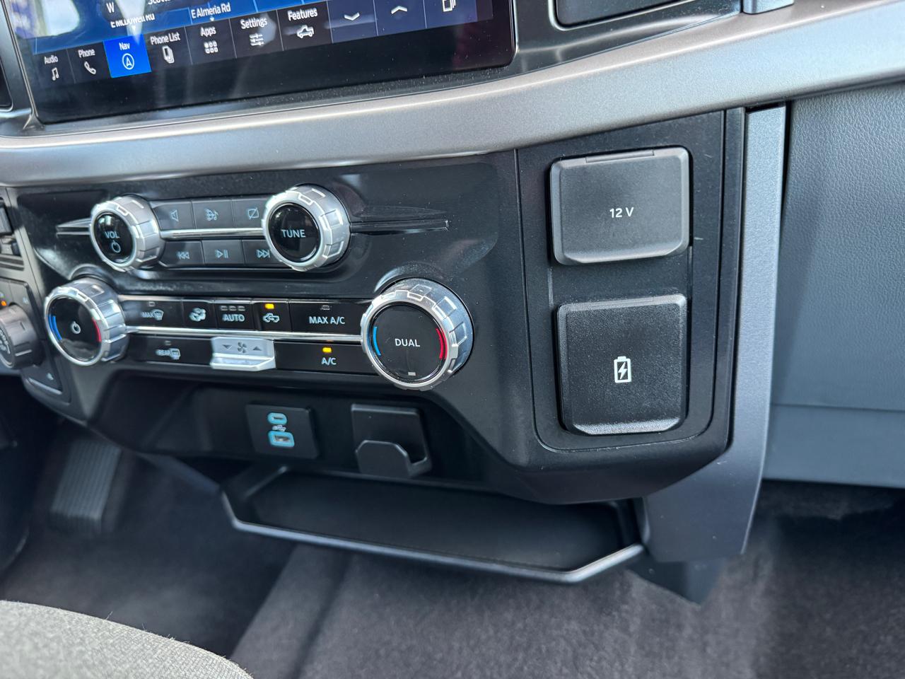 Ford F-150 XLT 4WD SuperCrew 5.5' Box 2024