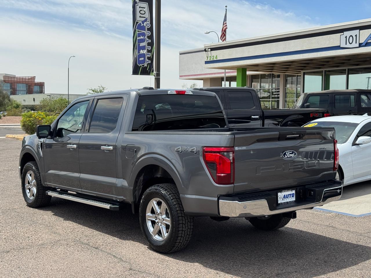 Ford F-150 XLT 4WD SuperCrew 5.5' Box 2024