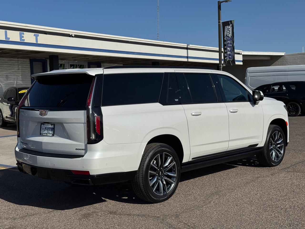 Cadillac Escalade ESV 4WD 4dr Sport Platinum 2021