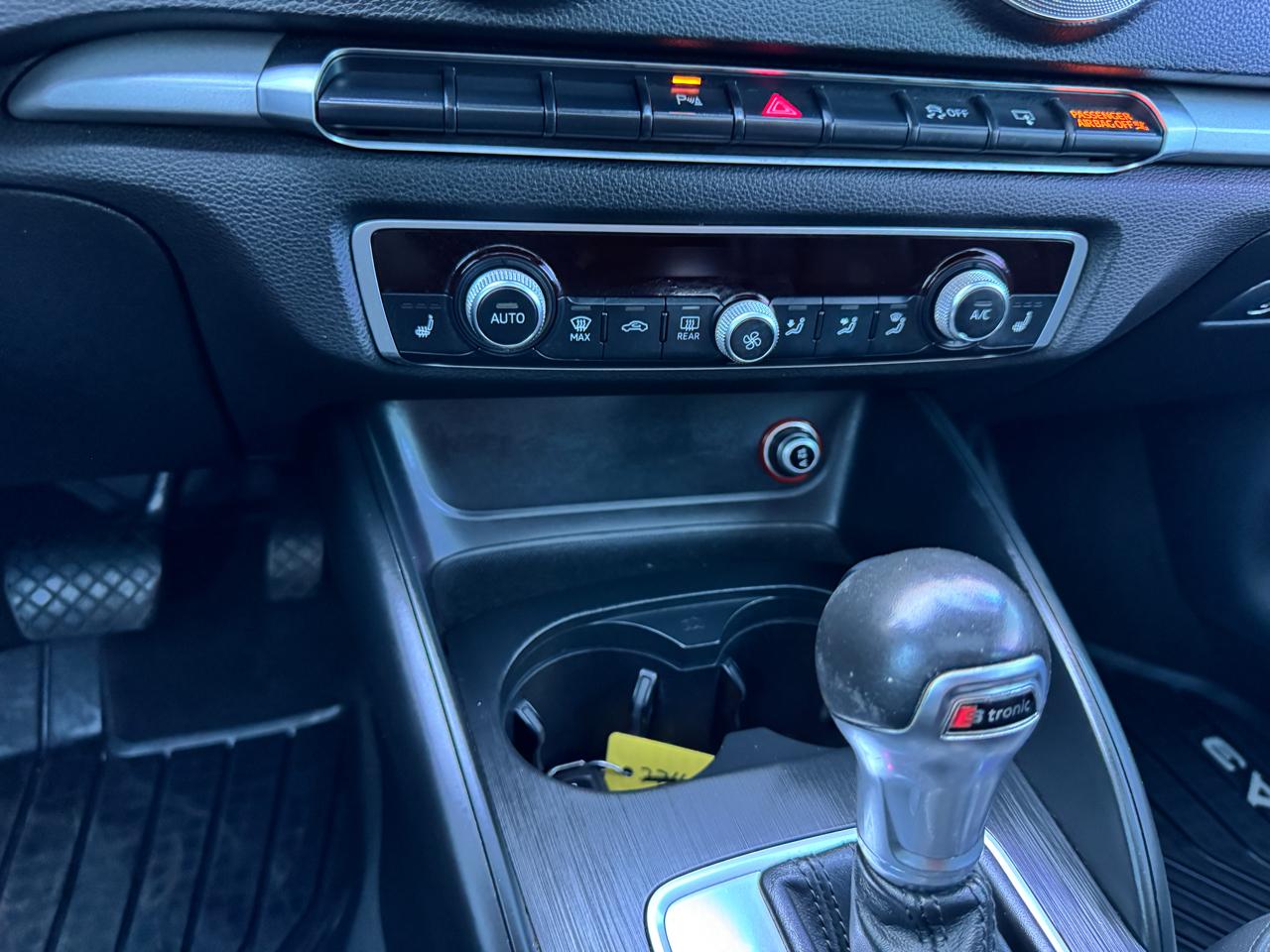 Audi A3 4dr Sdn quattro 2.0T Premium 2016